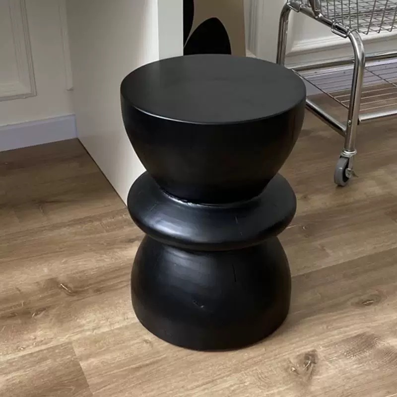 Original wooden stump, several round ornaments, tree stump, low stool, tree trunk, hotel bedside table, household chair, special-shaped wooden stump
